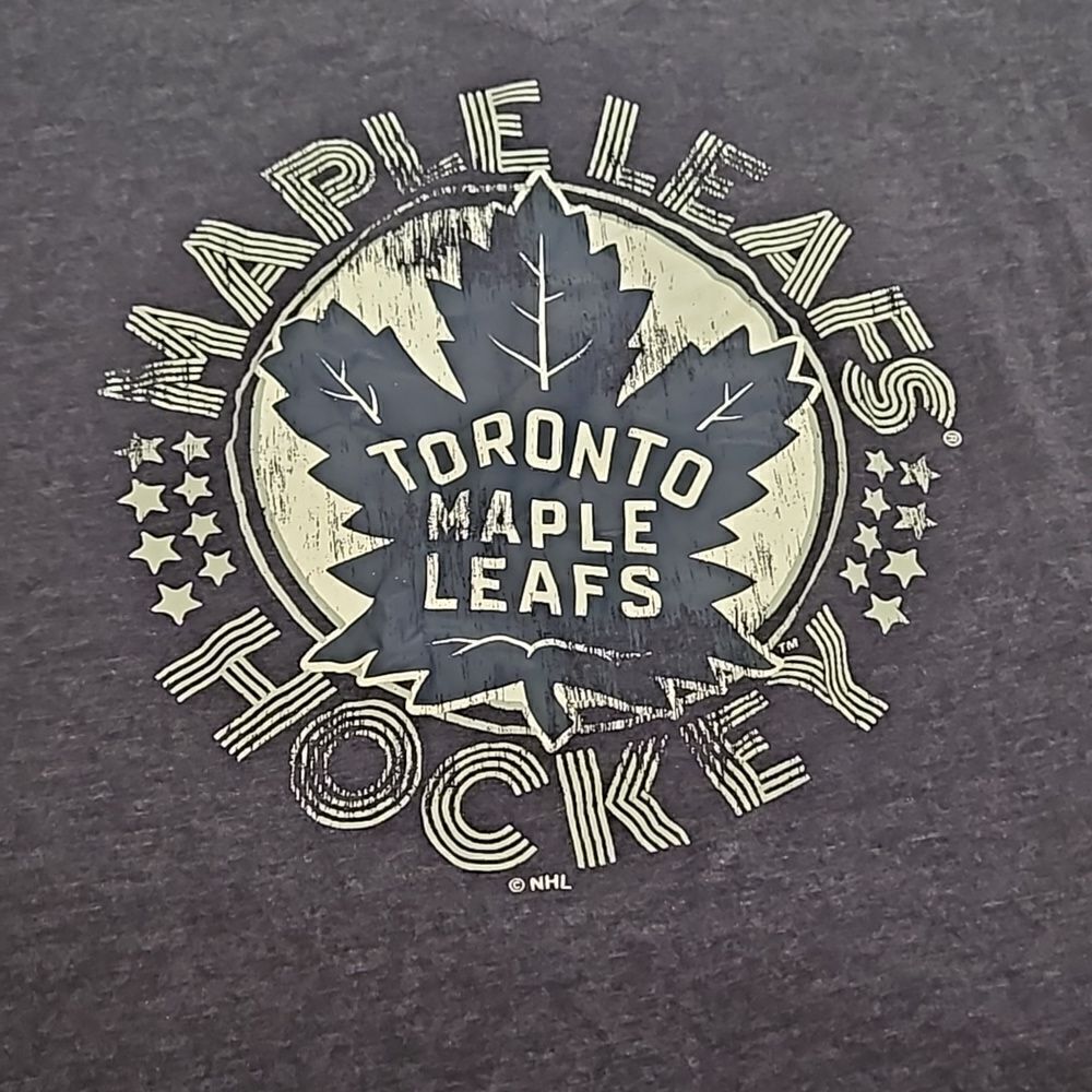 NHL Women's Hockey Logo Toronto Maple Leaf T-Shirt Navy Blue Medium - Picture 14 of 16
